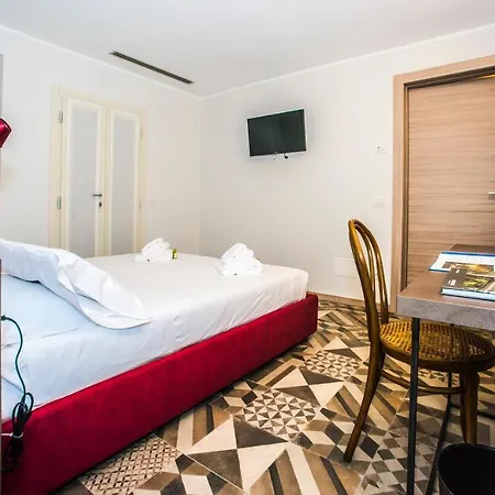 Mimmo Han/Misafirhane Bergamo